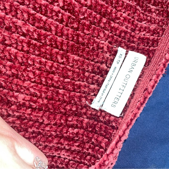 Urban Outfitters Cropped Chenille sweater - Picture 3 of 3